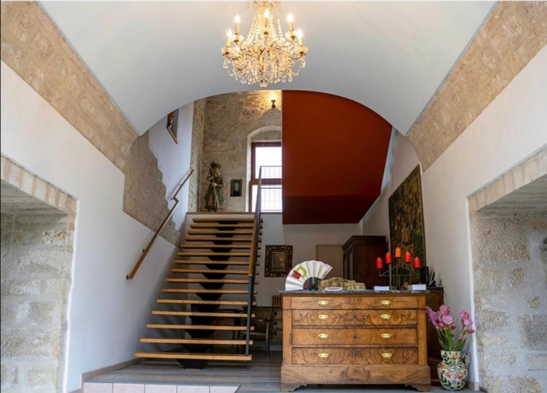 La Maison Royale Pesmes Bagian luar foto
